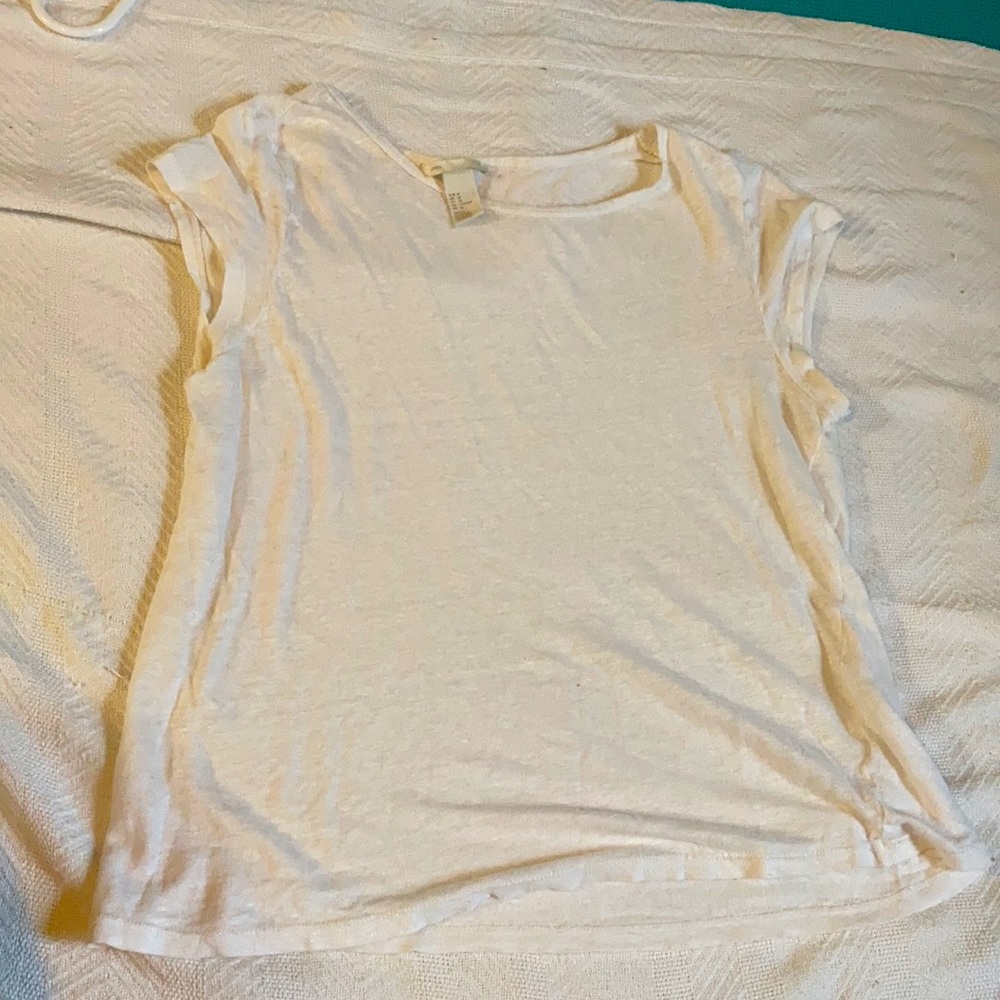 Soft white linen shirt- cap sleeve!